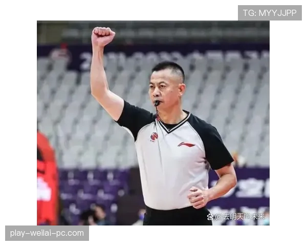 进攻犯规是什么规则？新手必学的判罚标准解析